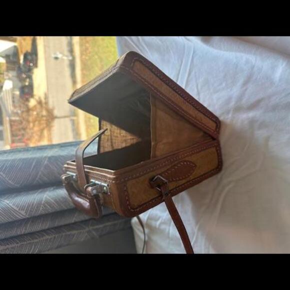 Vintage Bamboo Purse - Picture 3 of 4